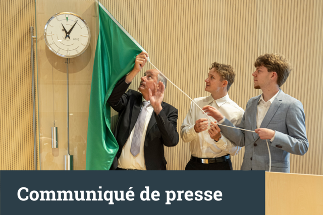 L'horloge du Parlement est révélée
