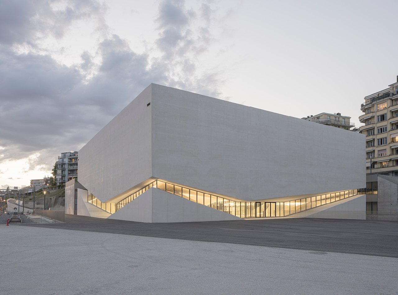Le bâtiment regroupant Photo Elysée et le mudac dans le quartier des arts Plateforme 10