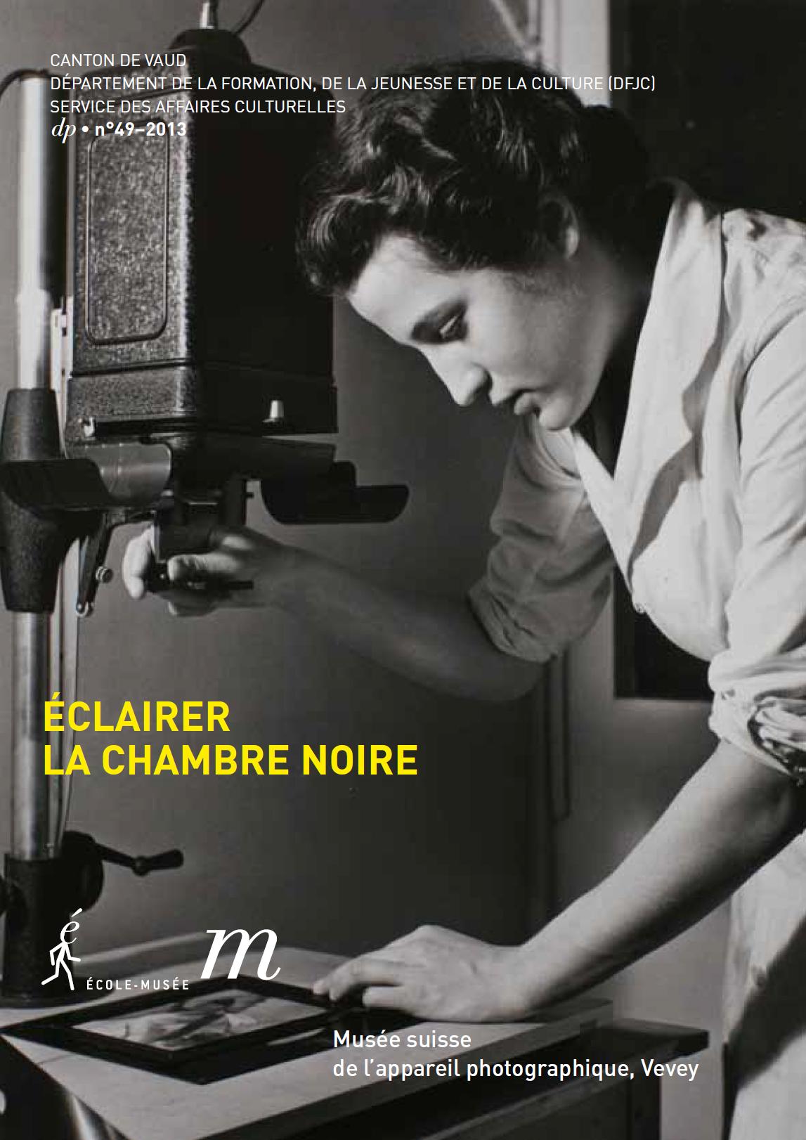 dp 49 Dans la chambre noire