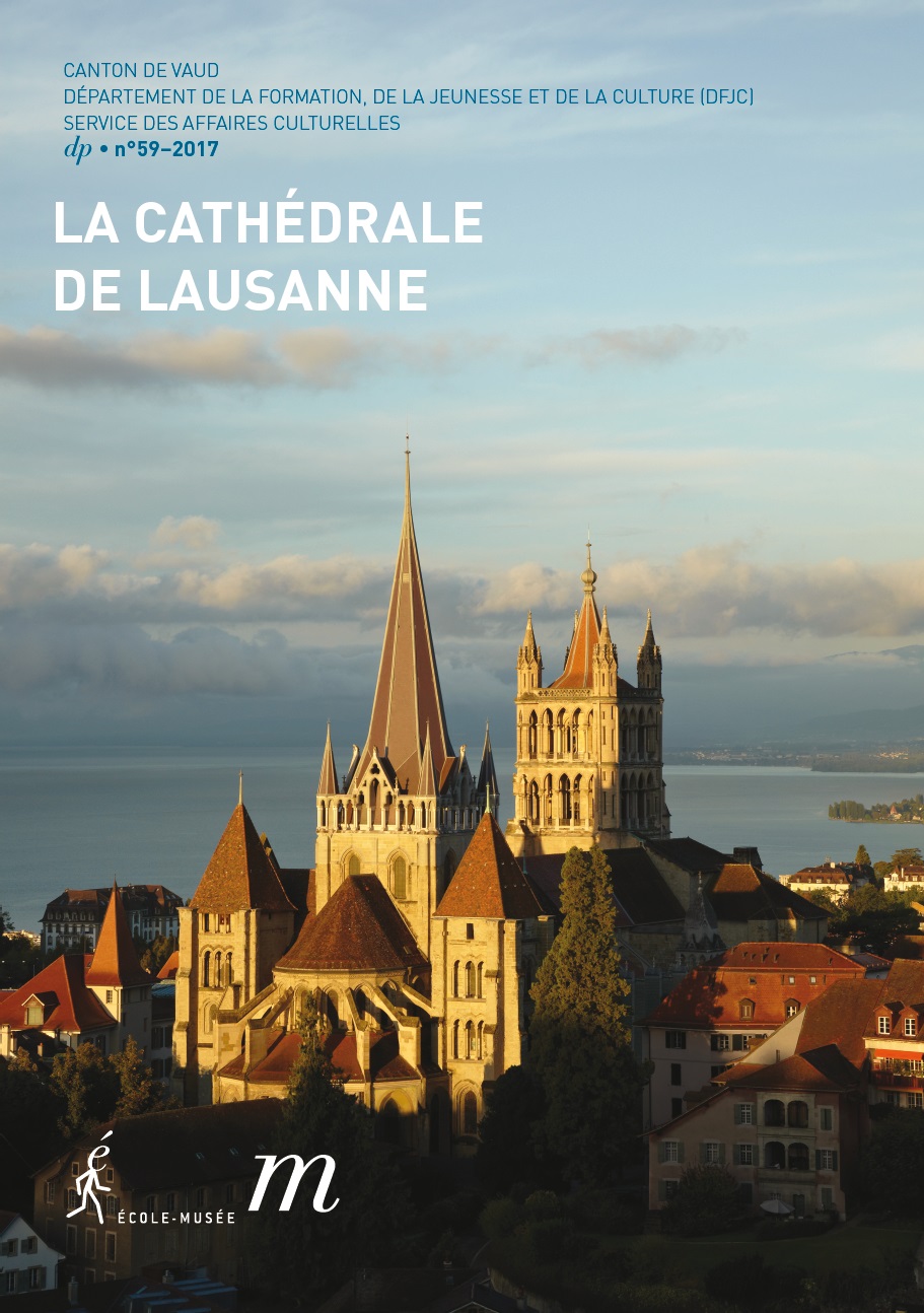 Photographie de la Cathédrale de Lausanne ave vue sur le lac en arrière-plan