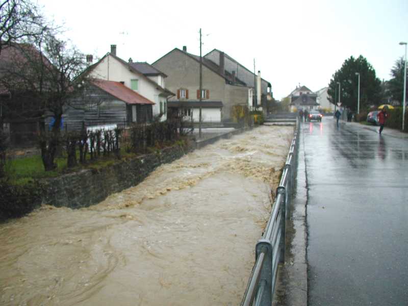 L'Arbogne en crue à Corcelles-près-Payerne